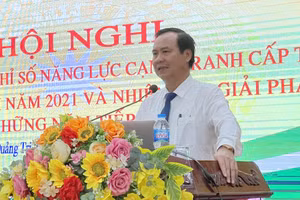 Ông Võ Văn Hưng - Chủ tịch UBND tỉnh Quảng Trị đề nghị các đơn vị, địa phương cần xây dựng kế hoạch cải thiện và nâng cao chỉ số năng lực cạnh tranh.