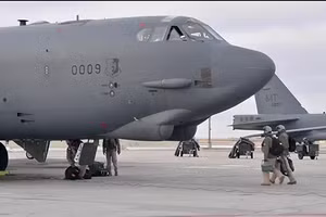 Máy bay B-52.