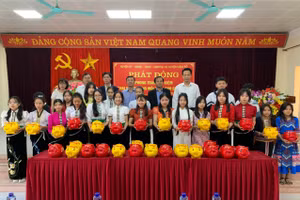 Phong trào "Hai nghìn đồng mỗi ngày cho giáo dục" do Huyện ủy Nậm Pồ phát động đã lan tỏa rộng rãi.