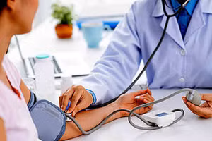 Trong số các bệnh không lây nhiễm có tỷ lệ tử vong cao, thì tim mạch dẫn đầu với hơn 40%. Ảnh minh họa.