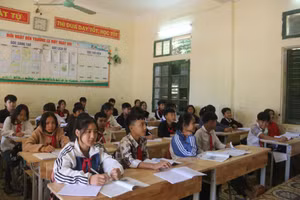Một buổi lên lớp của học sinh huyện vùng cao Sông Mã.