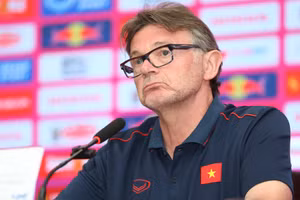 HLV Troussier dự kiến triệu tập số lượng lớn cầu thủ U23 Việt Nam cho giải châu Á.