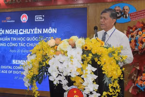 Ông Nguyễn Văn Hiếu phát biểu tại hội nghị.