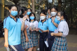Học sinh tham gia kỳ thi vào lớp 10 năm 2022.