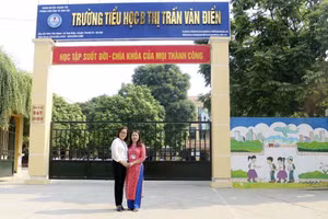 Quang cảnh sư phạm xanh - sạch - đẹp là niềm tự hào của thầy trò trường Tiểu học B thị trấn Văn Điển (Thanh Trì, Hà Nội).