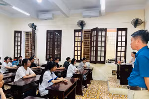 Thí sinh Thanh Hoá đã hoàn thành môn thi đầu tiên kỳ thi vào lớp 10 THPT.