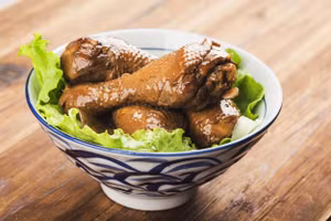 Vì sao tuyệt đối không hâm nóng thịt gà bằng lò vi sóng?