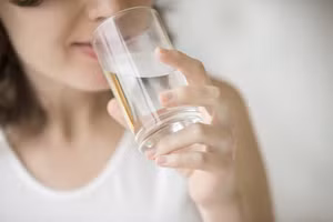 Người tuổi thọ ngắn thường có 4 dấu hiệu này sau khi uống nước
