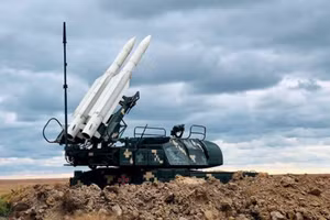 Chuyện khó tin hệ thống Buk-M1 Ukraine sẽ phóng tên lửa RIM-7 Sea Sparrow Mỹ