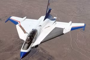 Mỹ sai lầm khi từ bỏ tiêm kích F-16XL?