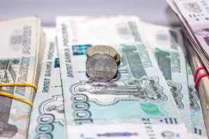 Đồng rúp mất giá và Nga có phải bán ngoại tệ?