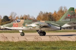 Belarus muốn sản xuất cường kích Su-25 để mang vũ khí hạt nhân?