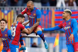 Barca lên kế hoạch đưa về sân Nou Camp những bản hợp đồng chất lượng.