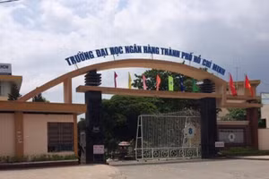 Trường ĐH Ngân hàng TP.HCM 