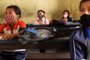 Học sinh Nepal.