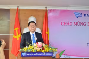 Ông Nguyễn Trọng Nghĩa-Bí thư Trung ương Đảng, Trưởng Ban Tuyên giáo Trung ương phát biểu.