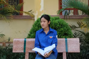 Nữ sinh Hoàng Thị Hằng.