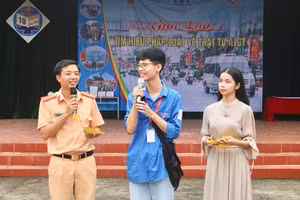 Tăng cường tuyên truyền an toàn giao thông cho học sinh.