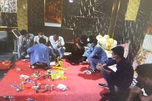 Hiện trường vụ việc thời điểm cơ quan công an kiểm tra. Ảnh: CATPHCM