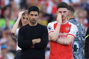 Arsenal hụt ngôi vương, Kai Havertz bật khóc 