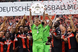 Đánh bại Augburg, Leverkusen làm nên những điều chưa từng có ở Bundesliga