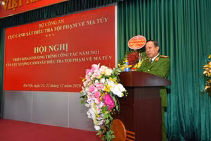 Thứ trưởng Bộ Công an, Thượng tướng Lê Quý Vương phát biểu tại Hội nghị.