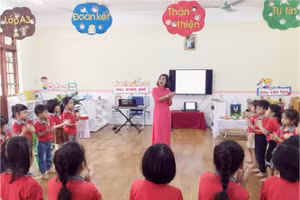Cô giáo Lê Thu Hằng luôn mong muốn mang đến niềm vui cho trẻ khi đến trường.