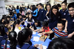 Học sinh Thủ đô hào hứng tham gia Ngày hội STEM.