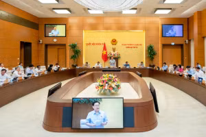 Chủ tịch Quốc hội Vương Đình Huệ phát biểu khai mạc Phiên họp thứ 25 của Ủy ban Thường vụ Quốc hội. 