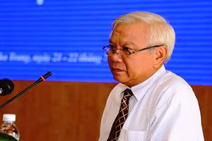 Ông Lê Văn Dẽ.
