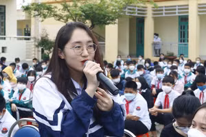 Hoạt động tư vấn, tuyển sinh của Trường THPT chuyên Lê Quý Đôn tại các trường THCS khu vực huyện Điện Biên.