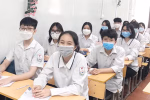 Học sinh Trường THCS Định Công tập trung ôn luyện các môn thi vào lớp 10.