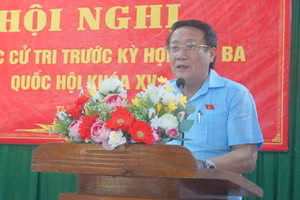 Đoàn Đại biểu Quốc hội tiếp xúc cử tri trước kỳ họp thứ 3.