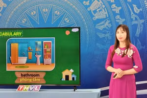 Giờ dạy học qua truyền hình cho học sinh tỉnh Vĩnh Long.