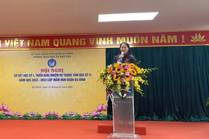 Bà Phạm Thị Diễm - Phó Chủ tịch UBND quận Ba Đình phát biểu.