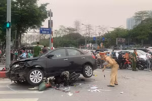 Hiện trường vụ tai nạn giao thông nghiêm trọng.