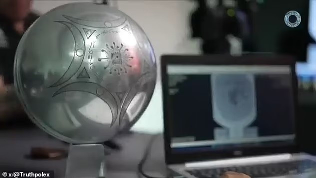 Quả cầu lạ nghi UFO khiến nhà khoa học cảnh báo 'thời khắc ...