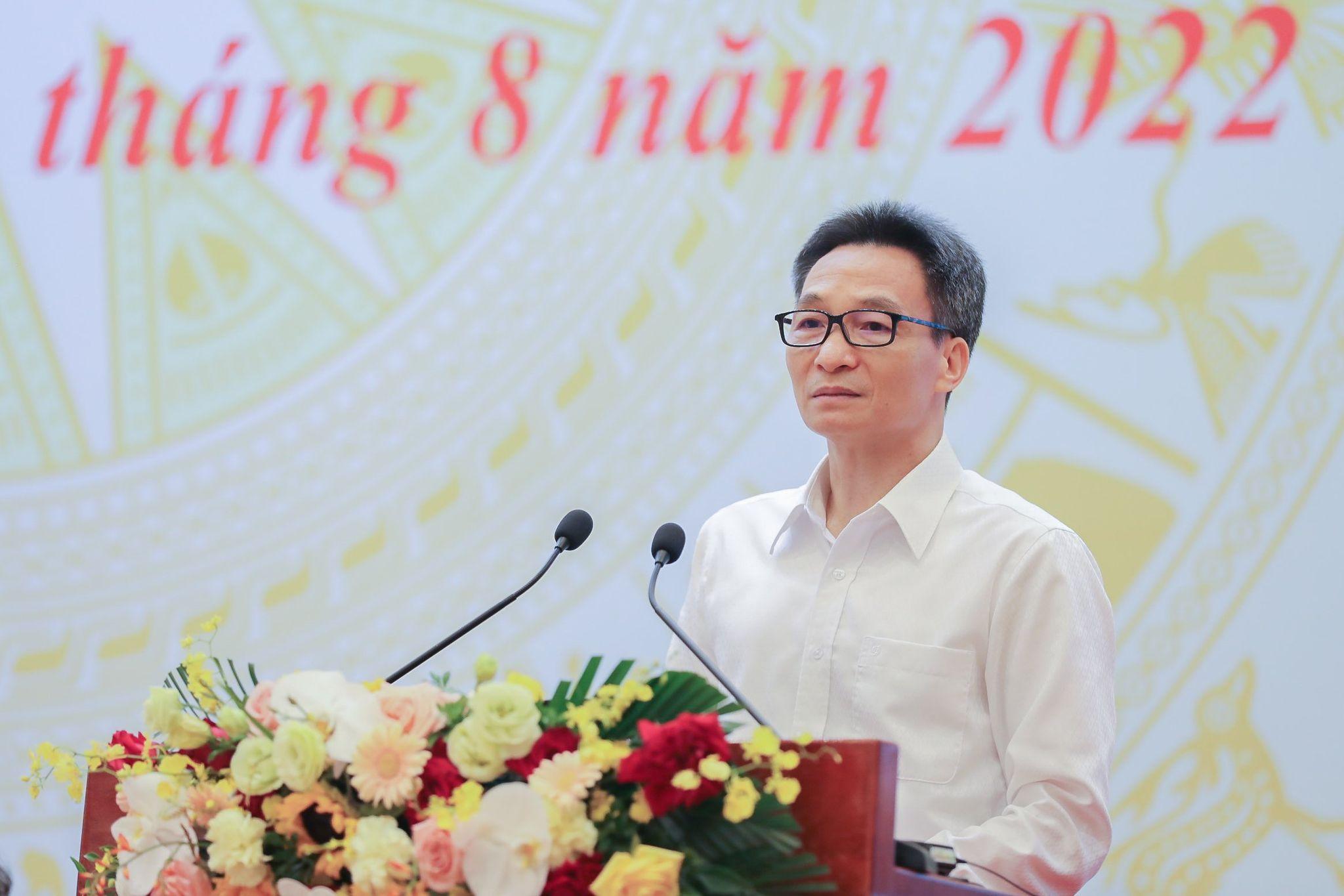 Phó Thủ tướng Chính phủ Vũ Đức Đam ghi nhận và đánh giá cao sự nỗ lực của toàn ngành Giáo dục trong năm học 2021-2022. Phó Thủ tướng Chính phủ Vũ Đức Đam ghi nhận và đánh giá cao sự nỗ lực của toàn ngành Giáo dục trong năm học 2021-2022.