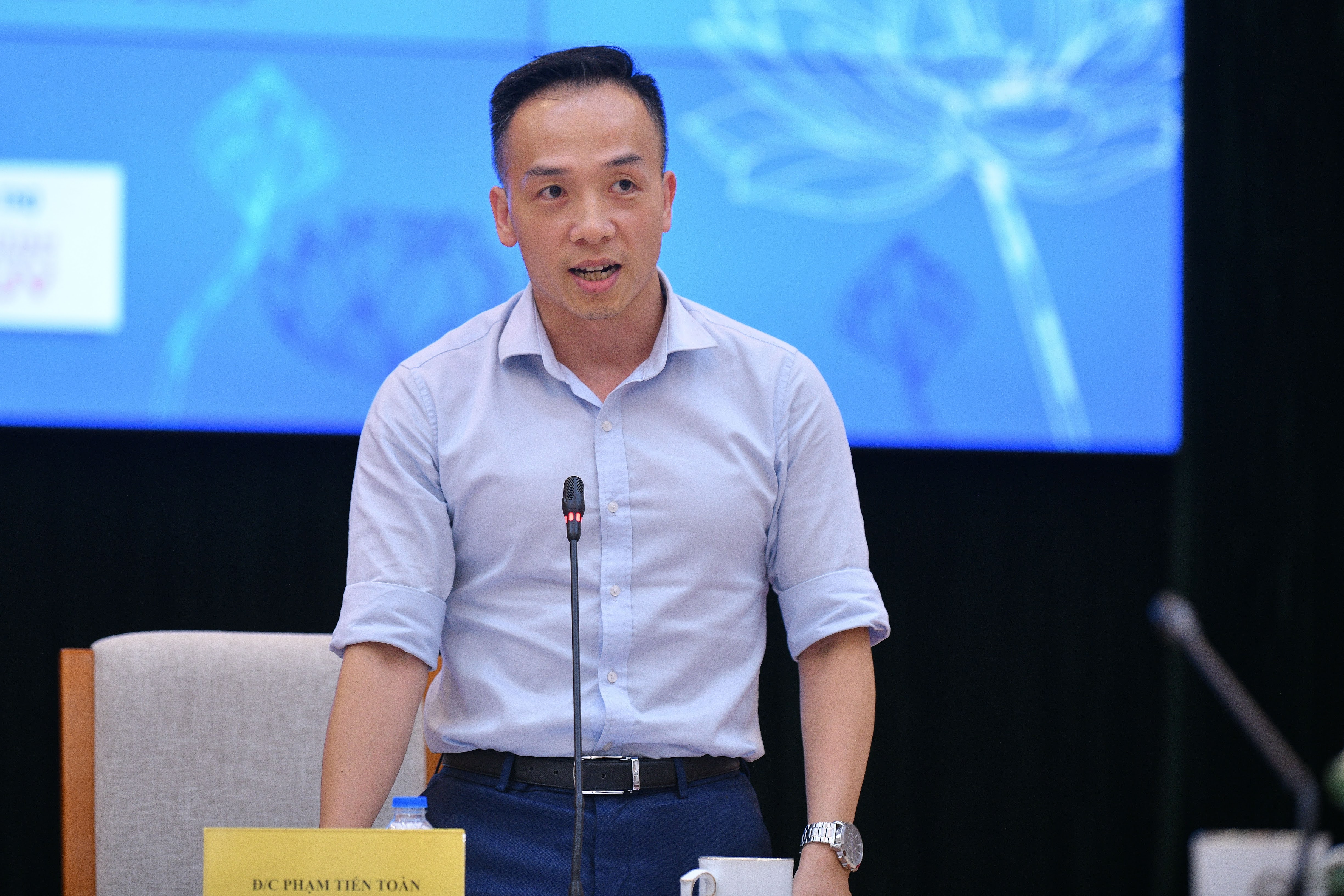 Ông Phạm Tiến Toàn - Phó Chánh Văn phòng Bộ GD&ĐT, thành viên ban chỉ đạo cuộc thi. Ông Phạm Tiến Toàn - Phó Chánh Văn phòng Bộ GD&ĐT, thành viên ban chỉ đạo cuộc thi.