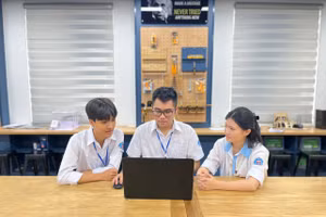 Học sinh Trường THPT Hạ Hòa, tỉnh Phú Thọ đạt giải Nhất bảng B, khu vực miền Bắc.