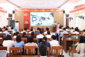 Màn hình LED thay thế máy chiếu tại các lớp học của Trường Chính trị tỉnh Phú Thọ.