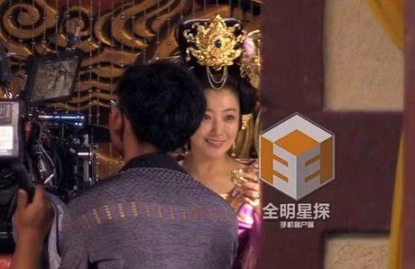 Ro ri tao hinh Vo Tac Thien cua Kim Hee Sun - Anh 4