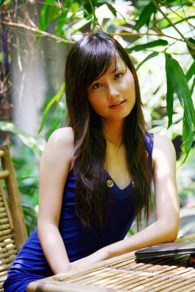 Vẻ đẹp ngây thơ, hồn nhiên và phảng phất chút chân quê của Diễm My khi đóng Mùa hè sôi động.