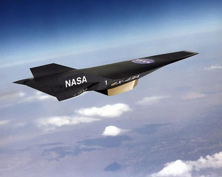 Máy bay siêu thanh không người lái X-43 của NASA. Ảnh: NASA Máy bay siêu thanh thử nghiệm không người lái X-43 của NASA. Ảnh: NASA