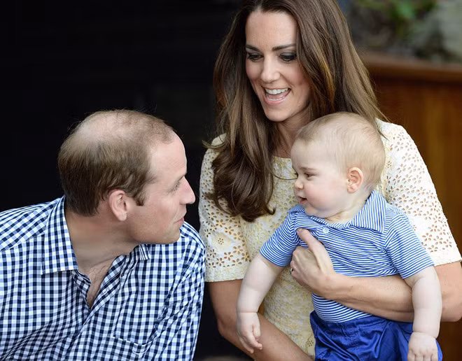 Hoàng tử bé nước Anh: 365 ngày hạnh phúc ảnh 8