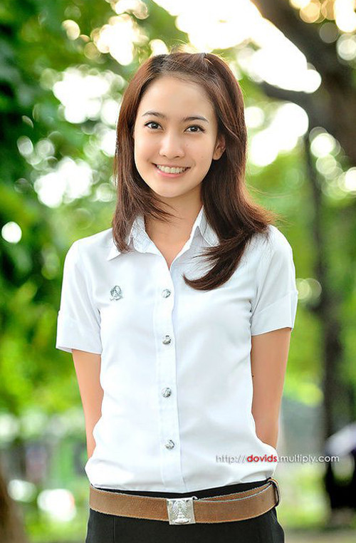 Nét đặc trưng trong đồng phục nữ sinh ở các nước nước châu Á ảnh 4 Nét đặc trưng trong đồng phục nữ sinh ở các nước nước châu Á ảnh 4