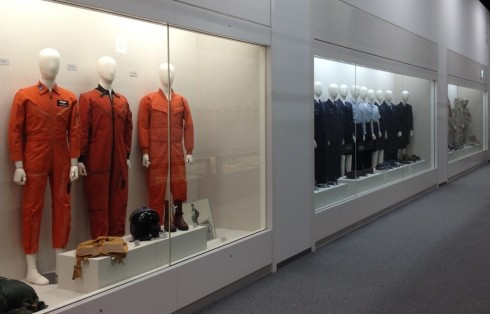 Trang phục bay của phi công Nhật Bản. Ảnh: Stars and Stripes Những bộ quần áo