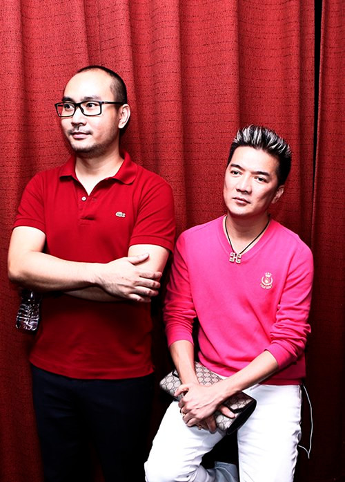 Hoài Lâm thành danh, bố mẹ đẻ ra mặt ảnh 11 Bố mẹ đẻ Hoài Lâm tháp tùng con trai đi hát - 11