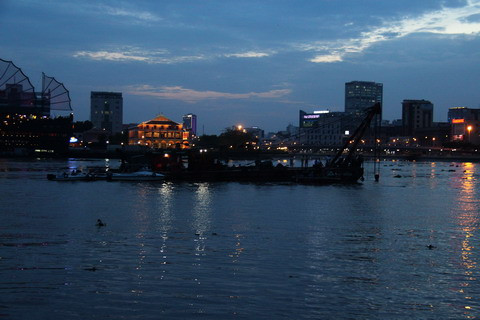 hầm Thủ Thiêm, xà lan, cứu hộ, sông Sài Gòn hầm Thủ Thiêm, xà lan, cứu hộ, sông Sài Gòn