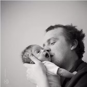 Khoảnh khắc ấm áp tình cha con của sao Hollywood ảnh 2